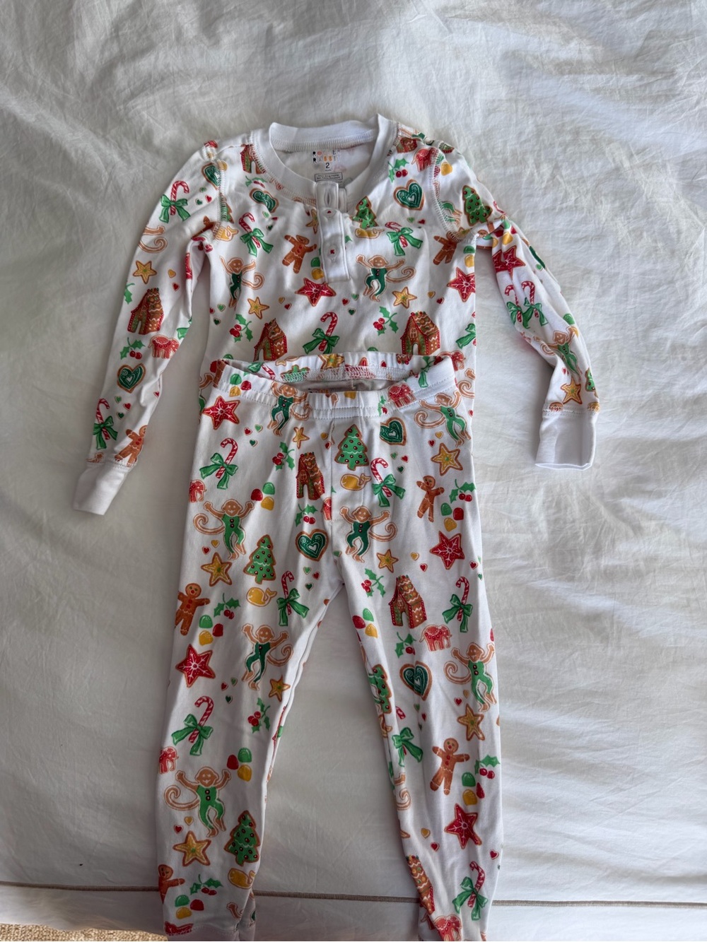 Roller Rabbit White Holiday Gingerbread Footed One-Piece Pajamas